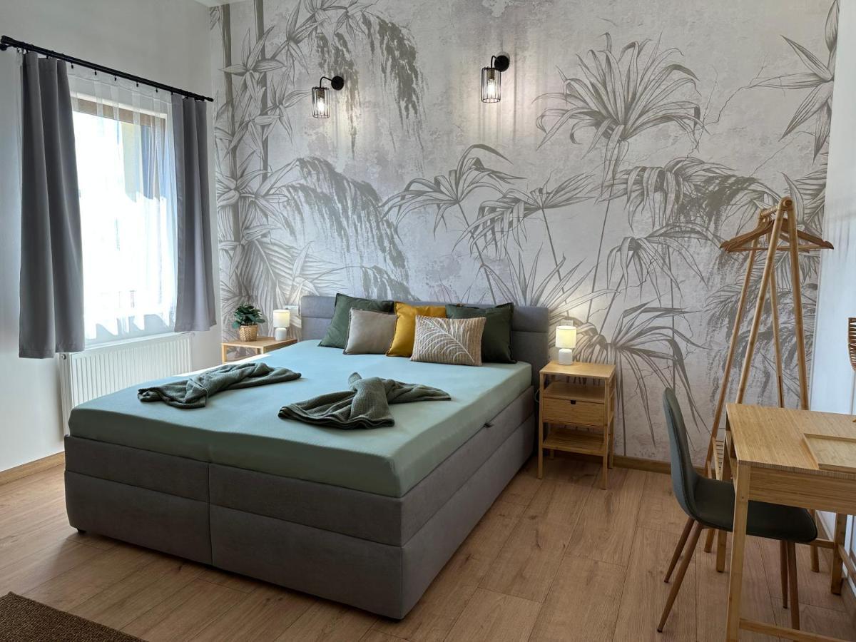 Green Apartment - City Centre - Main Square Liptovský Mikuláš 외부 사진
