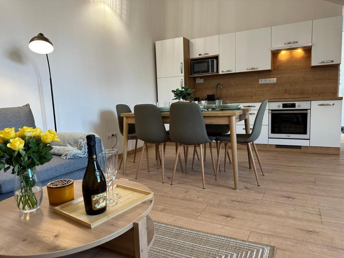 Green Apartment - City Centre - Main Square Liptovský Mikuláš 외부 사진